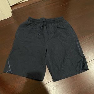 men’s athletic shorts